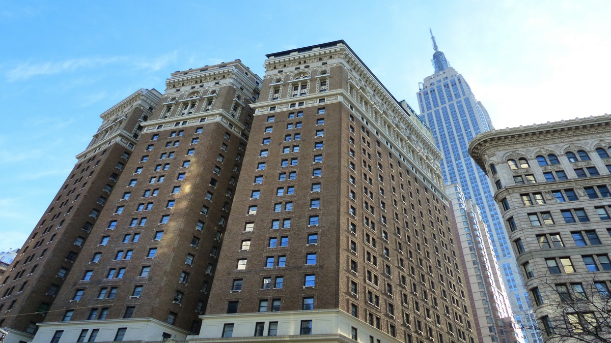 Solve The Murder près de l'Empire State Building